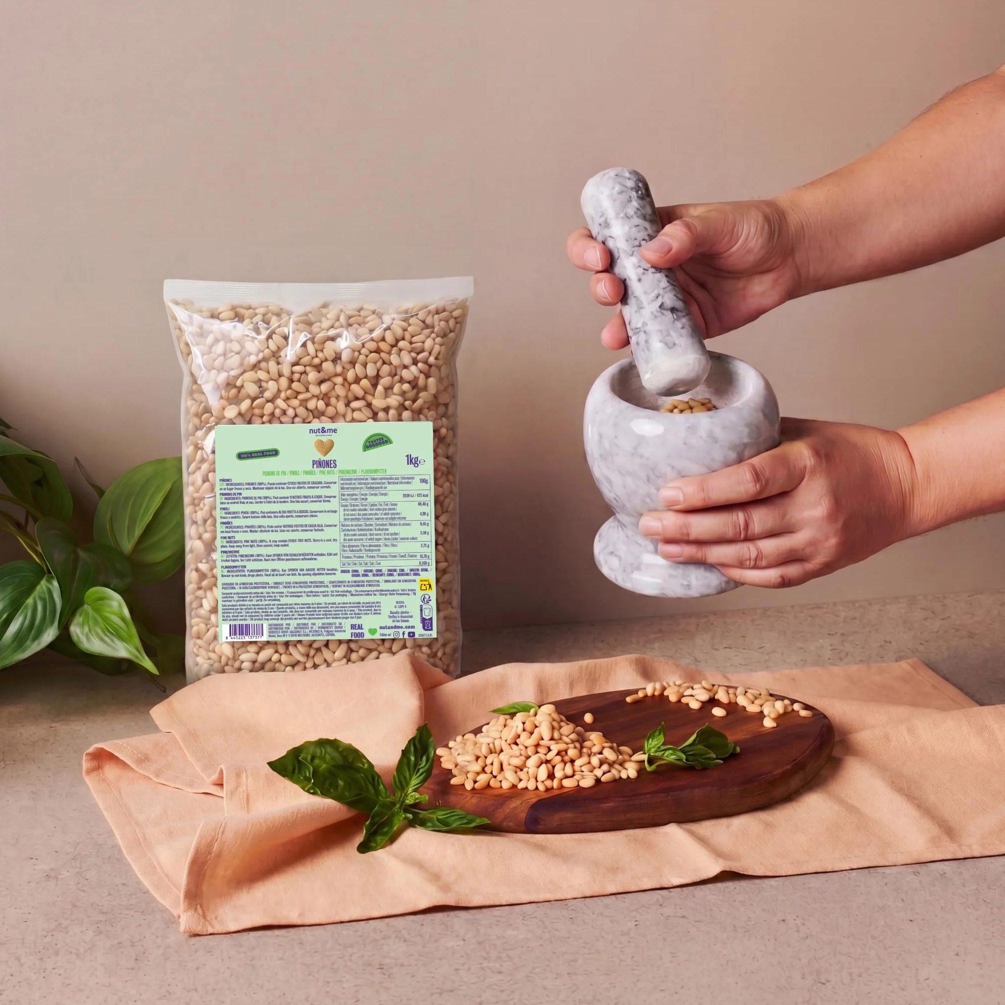 Piñones naturales 1 kg nut&me | Piñón de pino | Sin cáscara | Ideal para pesto | 100% naturales | Sabrosos