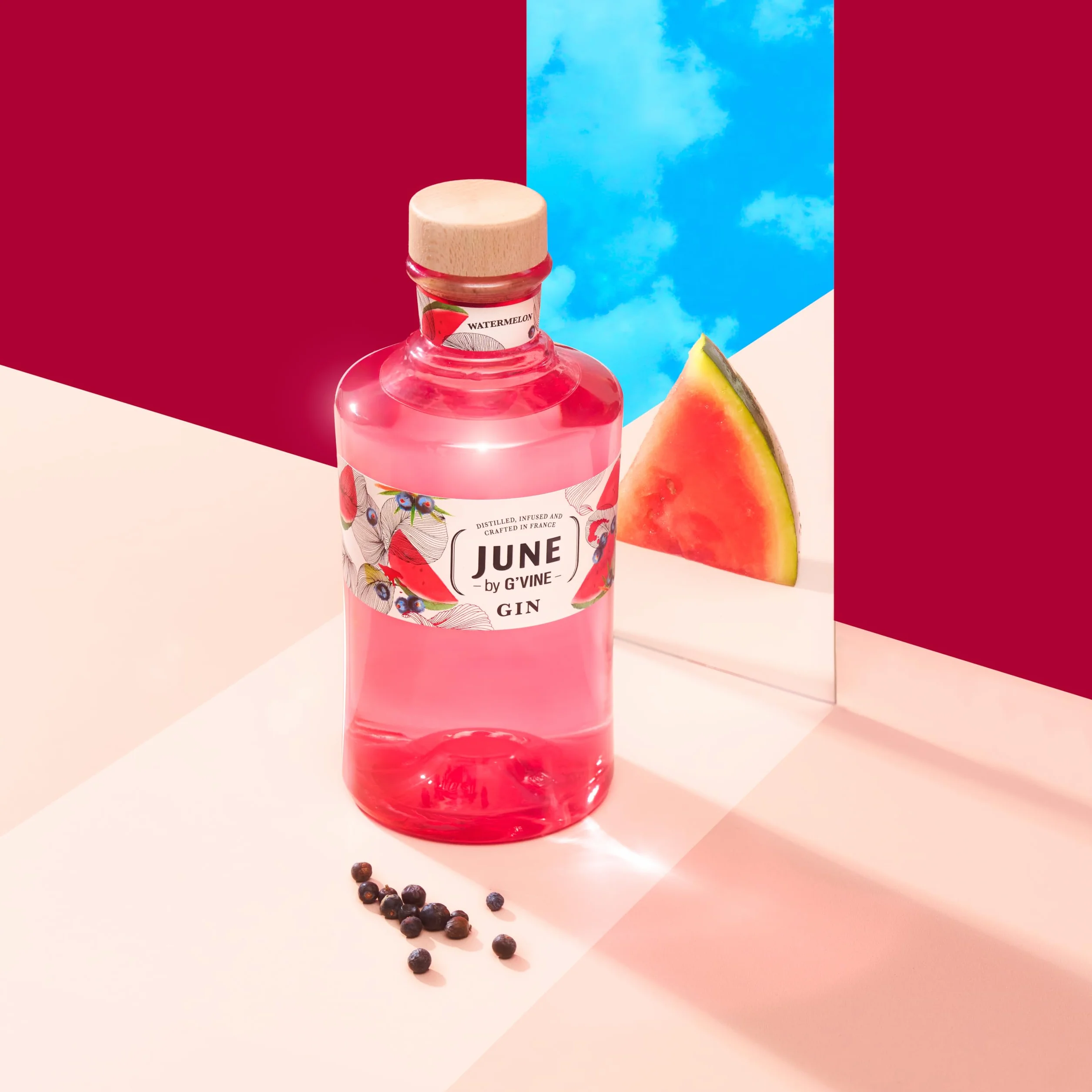 June by G-Vine Ginebra Sandía 70 cl – Gin Premium Floral y Sedosa - Elaborada con Uva y Fruta Natural – Ideal para Gin Tonic y Cócteles - 37,5% Vol