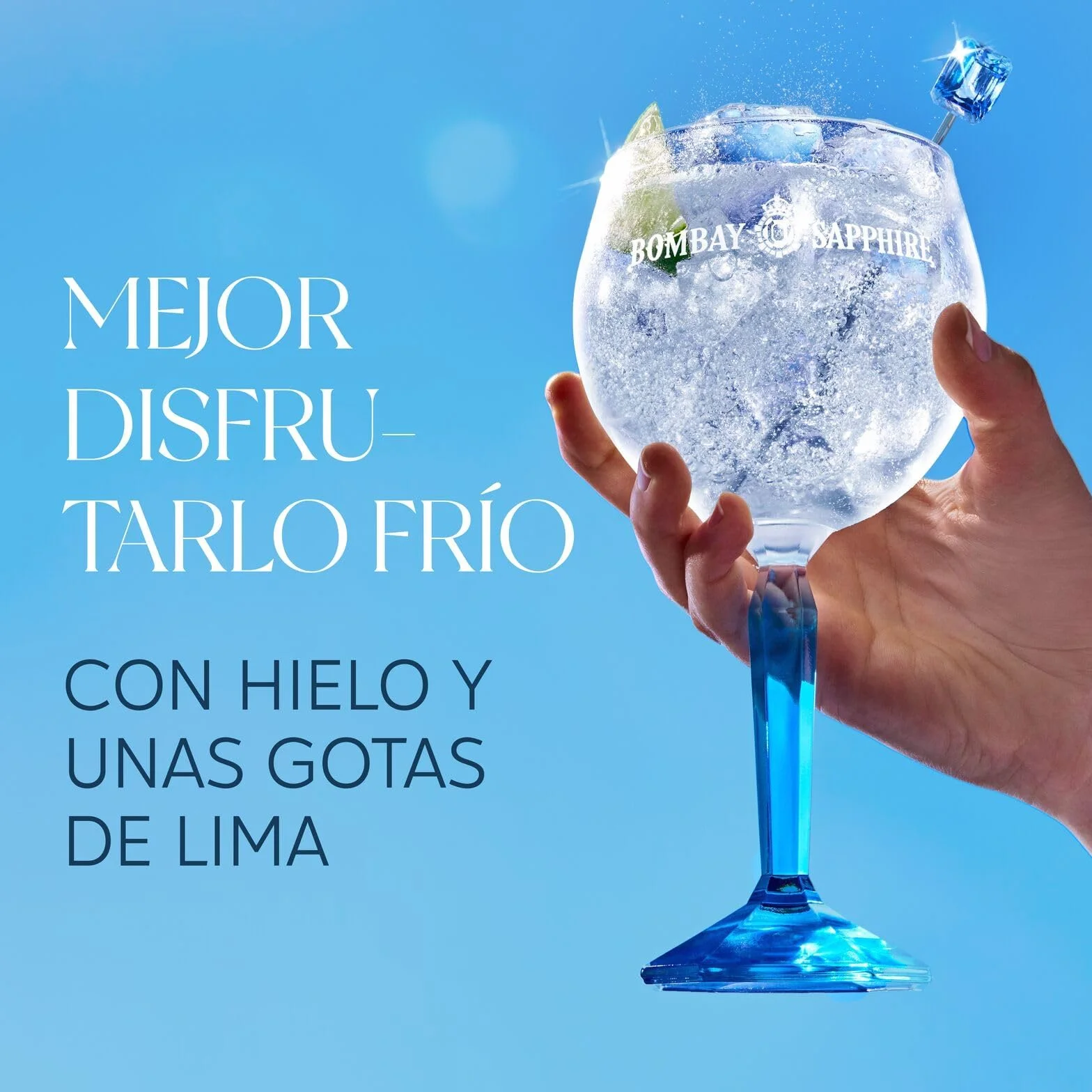 Latas de cóctel Bombay Sapphire Gin & Tonic listo para tomar, 6,5% Vol., 25 cl / 250 ml (pack de 12), bebidas alcohólicas con London Dry Gin 100% infusionada al vapor