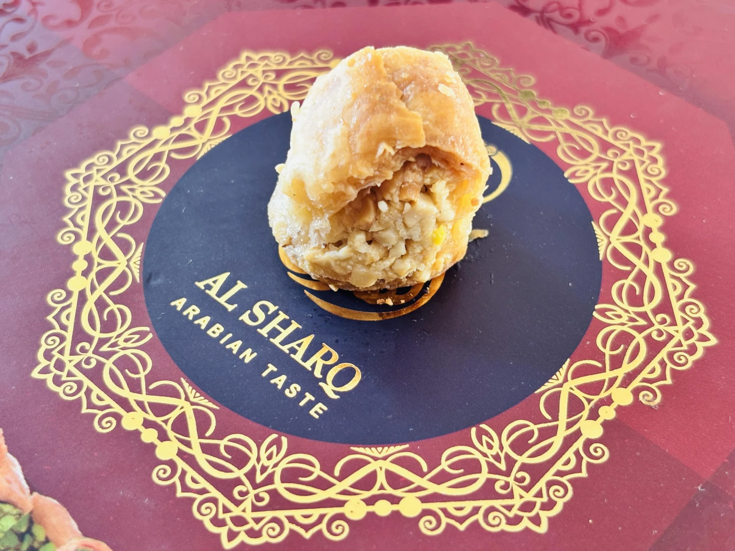 Baklava 450 g, 29 unidades. Surtido de baklava con pistachos, baklava mediterráneo de primera clase, baklava con nueces, pistachos y anacardos, elegante envoltorio de regalo I Sin conservantes, oh