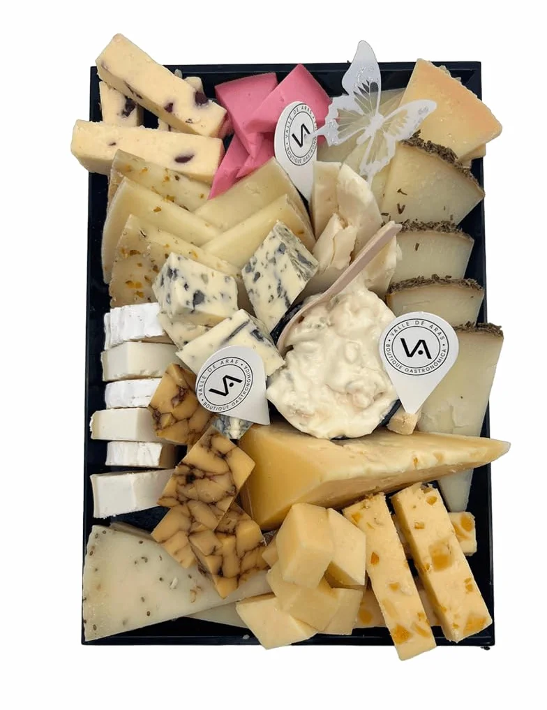 Tabla de Quesos Semanal | Selección Gourmet Artesanal de 900gr de queso cortado | Variedad de Quesos Curados y Semicurados | Perfecto para Degustar en Eventos, Aperitivos y Maridajes
