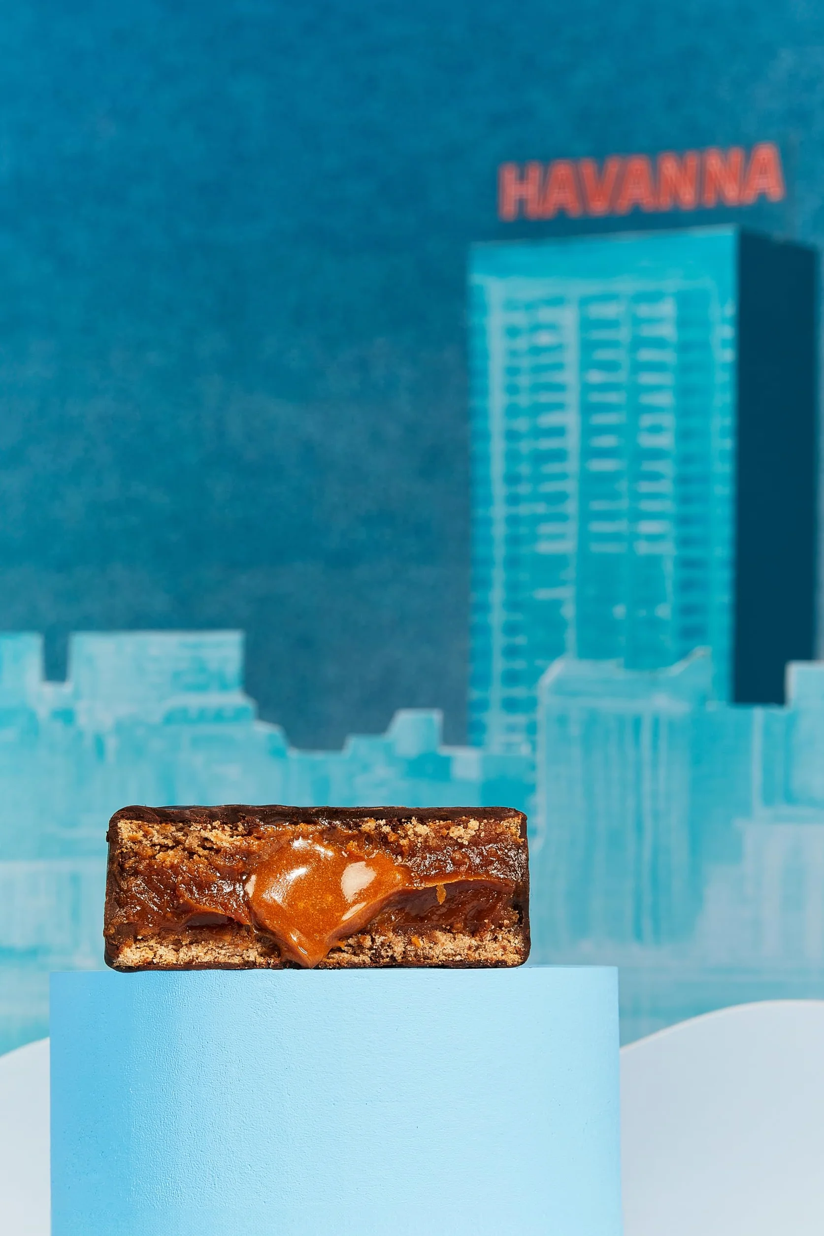 Alfajores Havanna Mar del Plata | Alfajores Argentinos de Chocolate | Galletas Cubiertas Rellenas de Dulce de Leche Con Sal Marina | 4 unidades | 360g