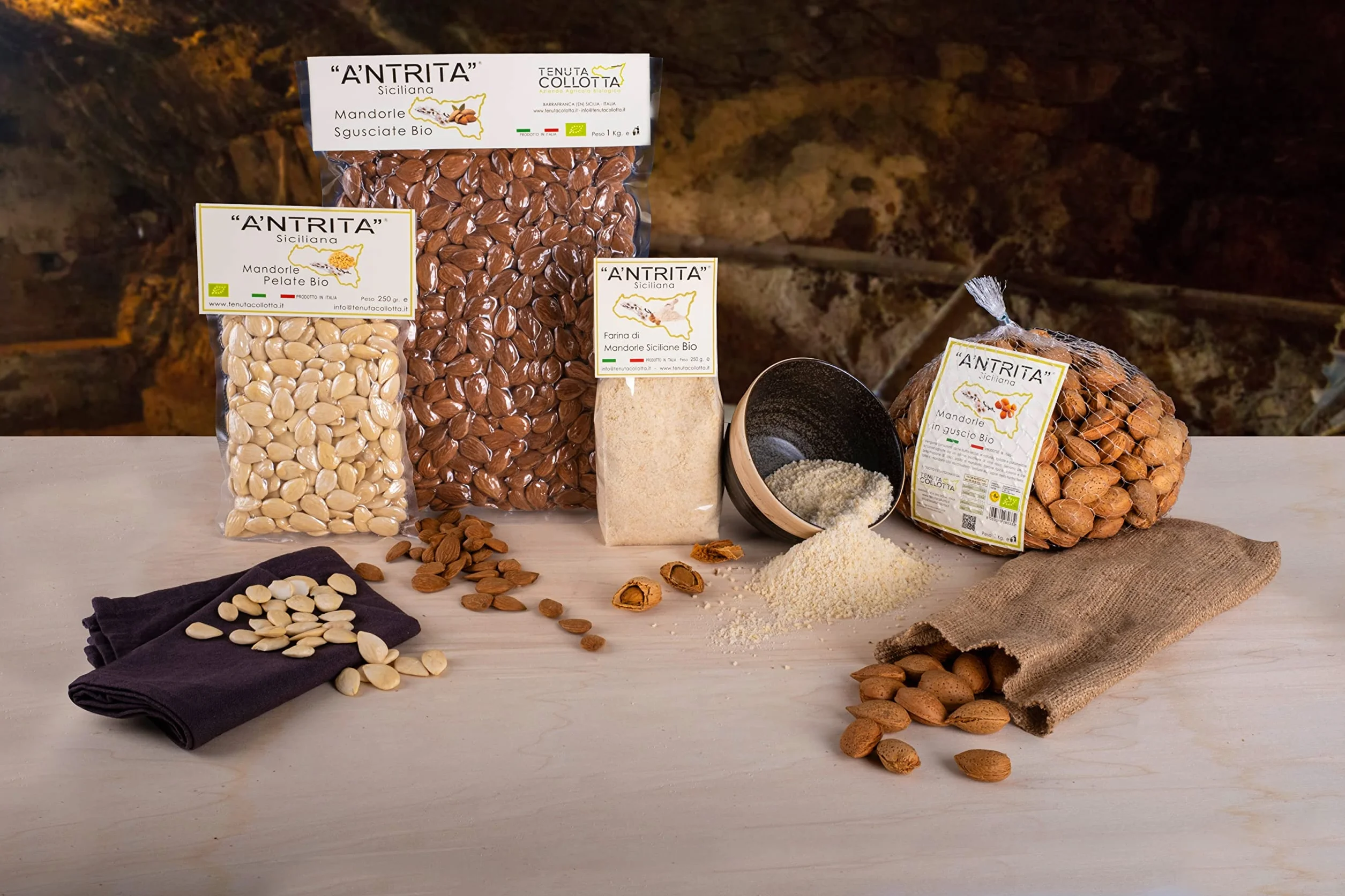A'Ntrita® - Almendras Peladas Orgánicas 1 Kg - 100% Italiano - Made in Sicily