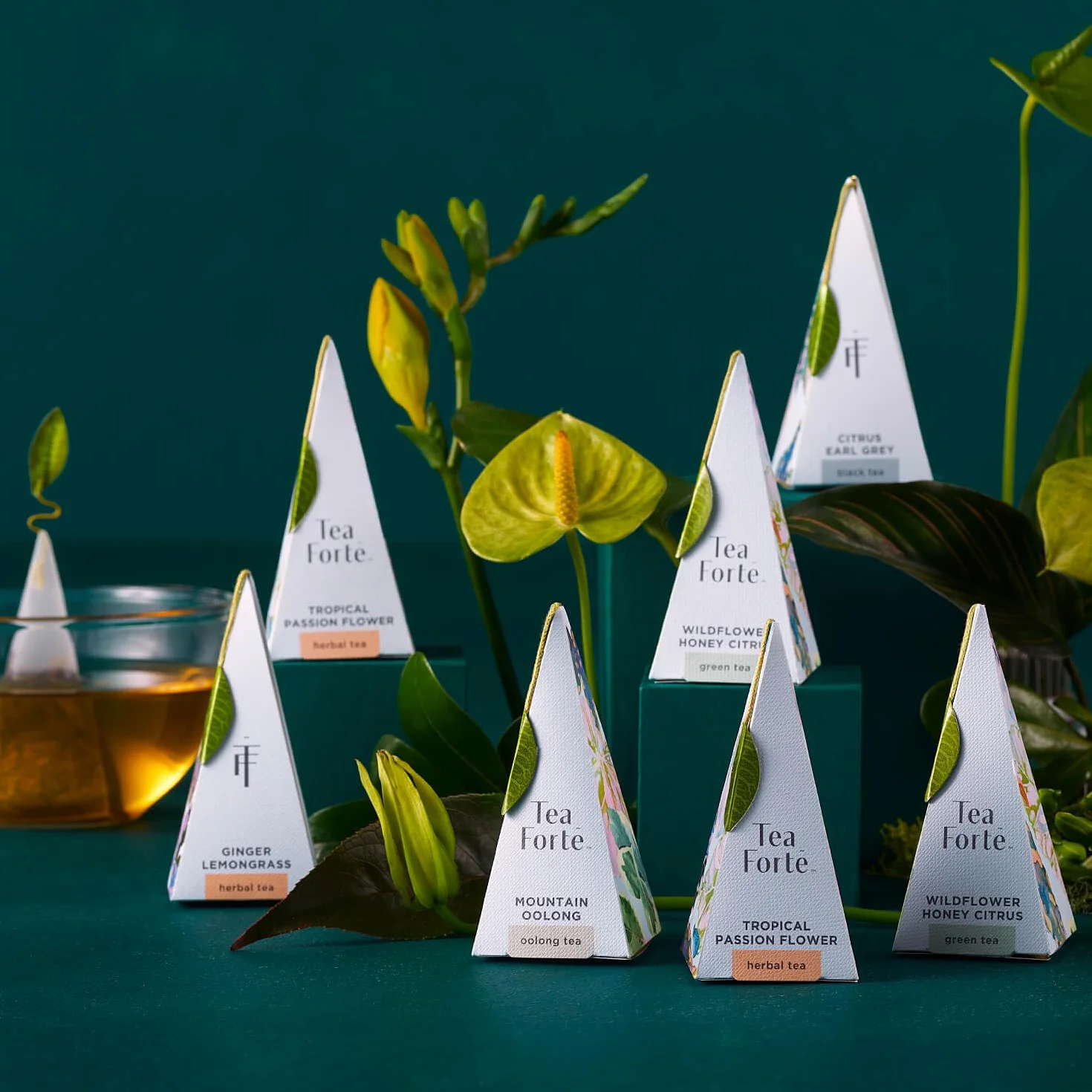 Tea Forte Demoiselle Premium Tea Gift Set, 20 Unidades, Muestras de Té Envueltas Individualmente, Bolsas Infusoras Piramidales
