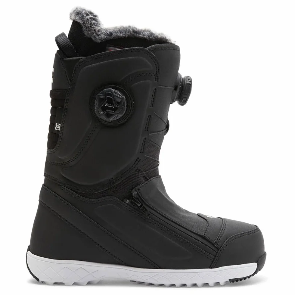 DC Shoes Mora Snowboard Boots EU 41