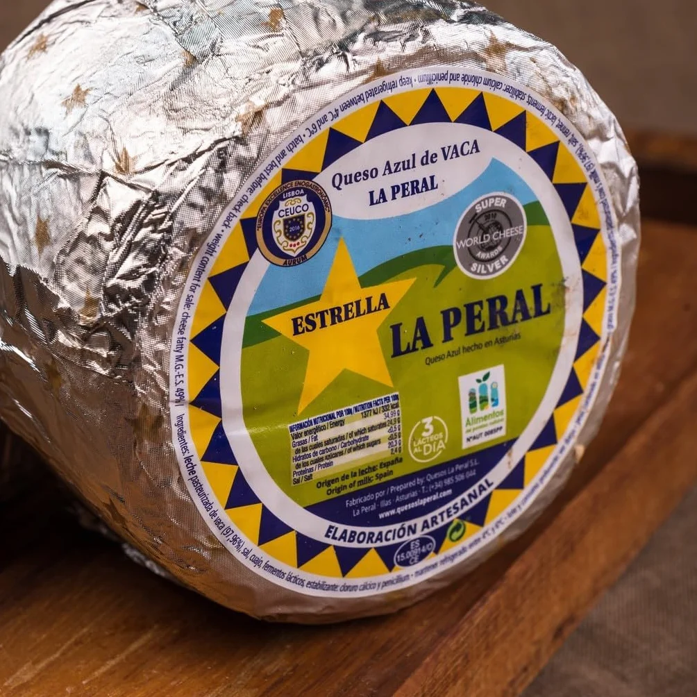 QUESO ASTURIANO SEMI-AZUL "LA PERAL" DE ILLAS (750 grs.)