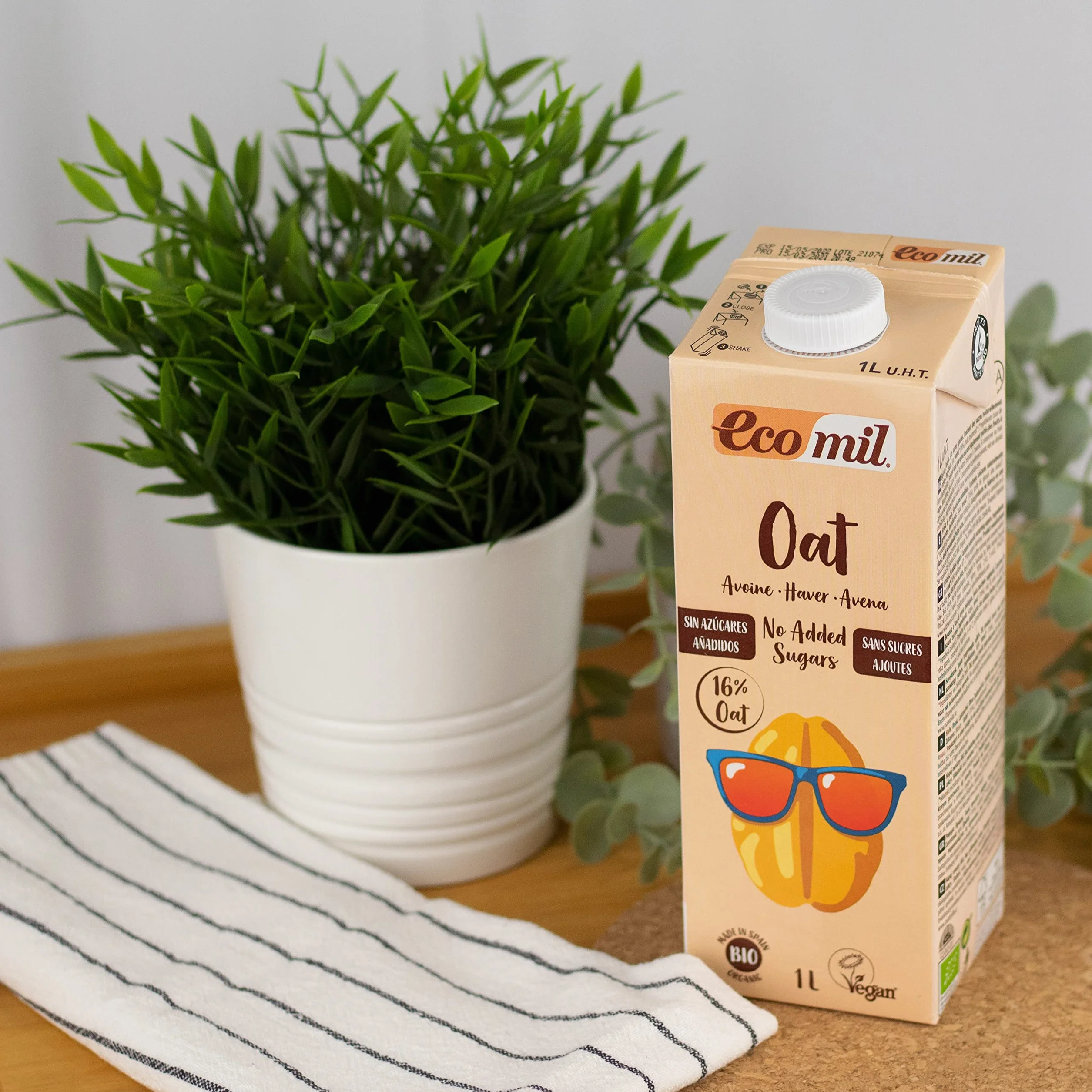 EcoMil - Leche de Avena Bio Nature, Bebida Vegetal de Avena sin azúcares añadidos, Producto Ecológico, 1L