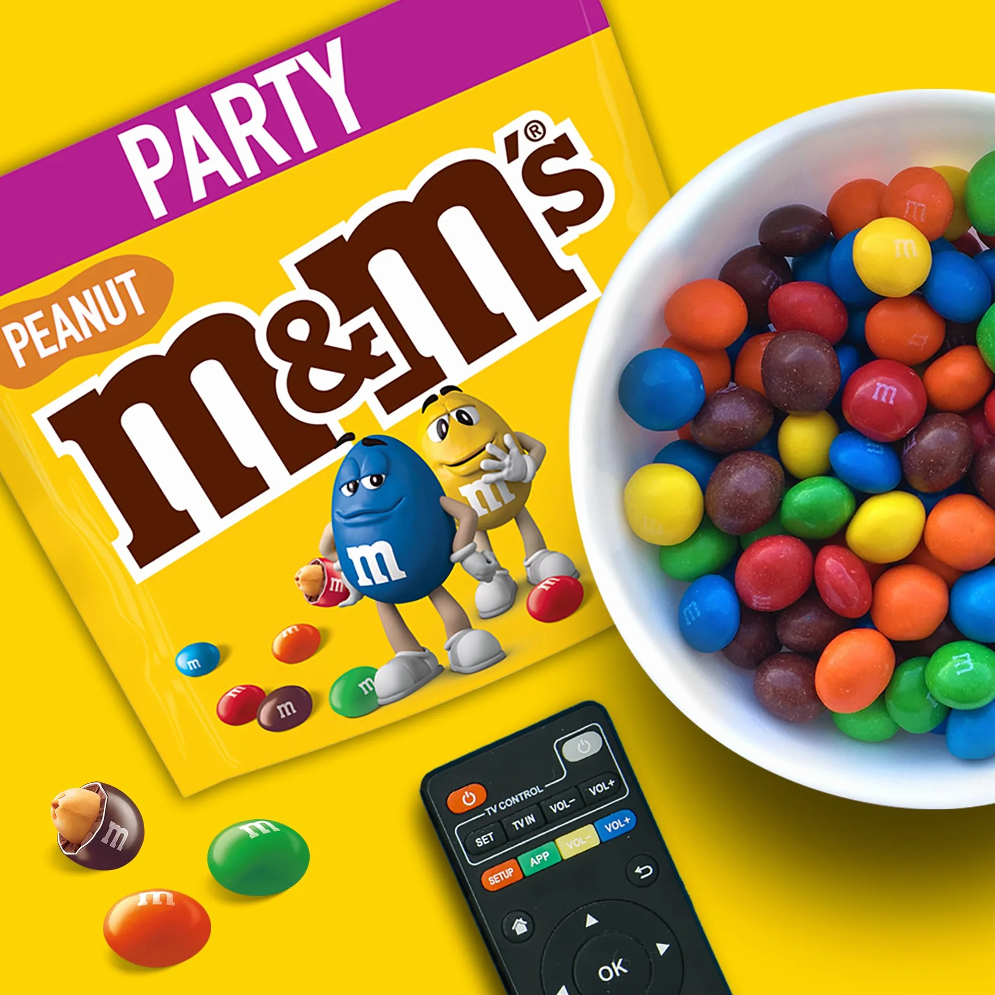 M&M's Peanut, Snack de Bolitas de Cacahuete y Chocolate con Leche, Chocolatina Regalo, ideal para compartir viendo una peli (800g)