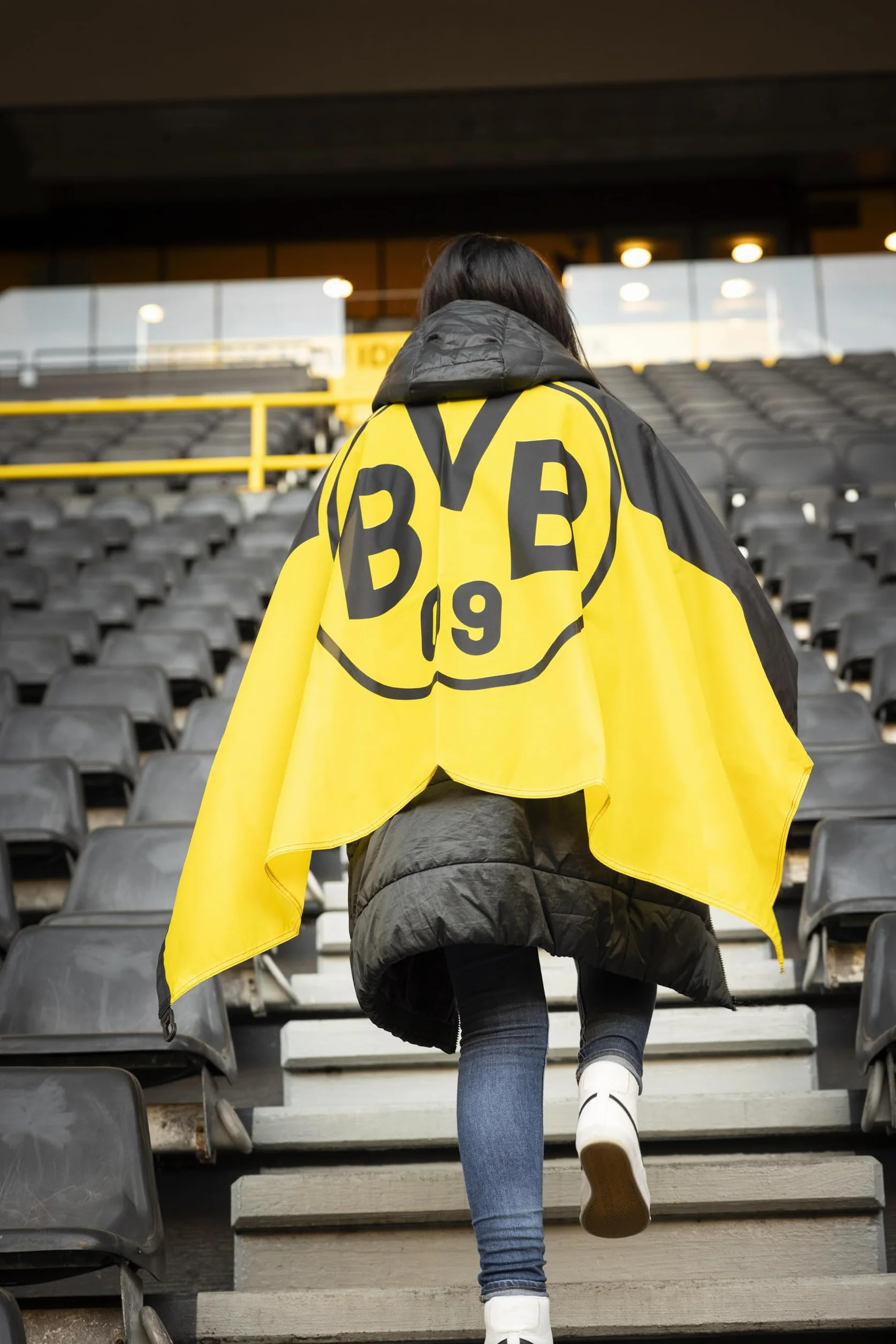 Borussia Dortmund Levantar la bandera Unisex Negro Amarillo 150x100
