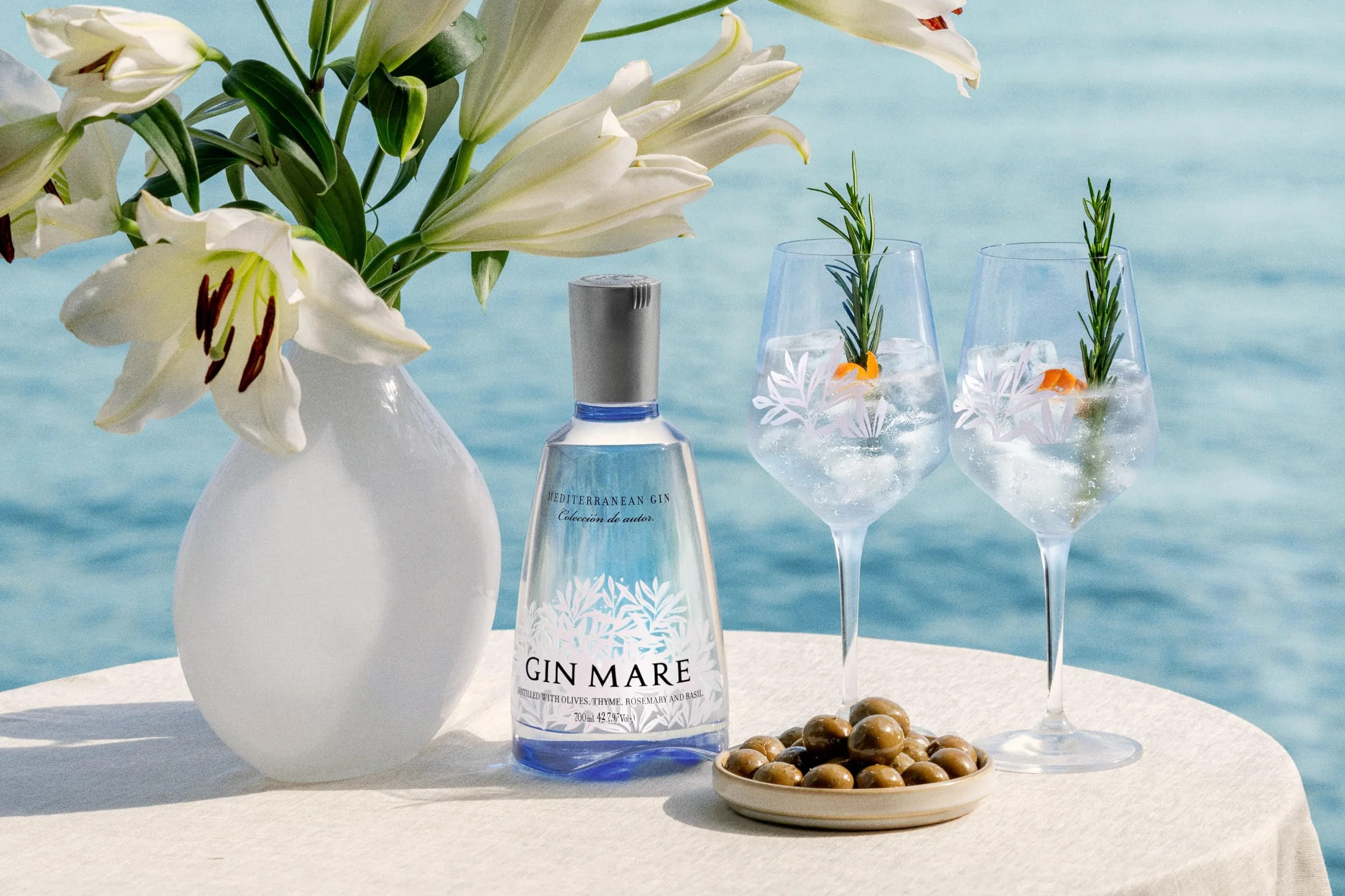 Gin Mare Ginebra Mediterránea Pack Copa Botella 700 ml