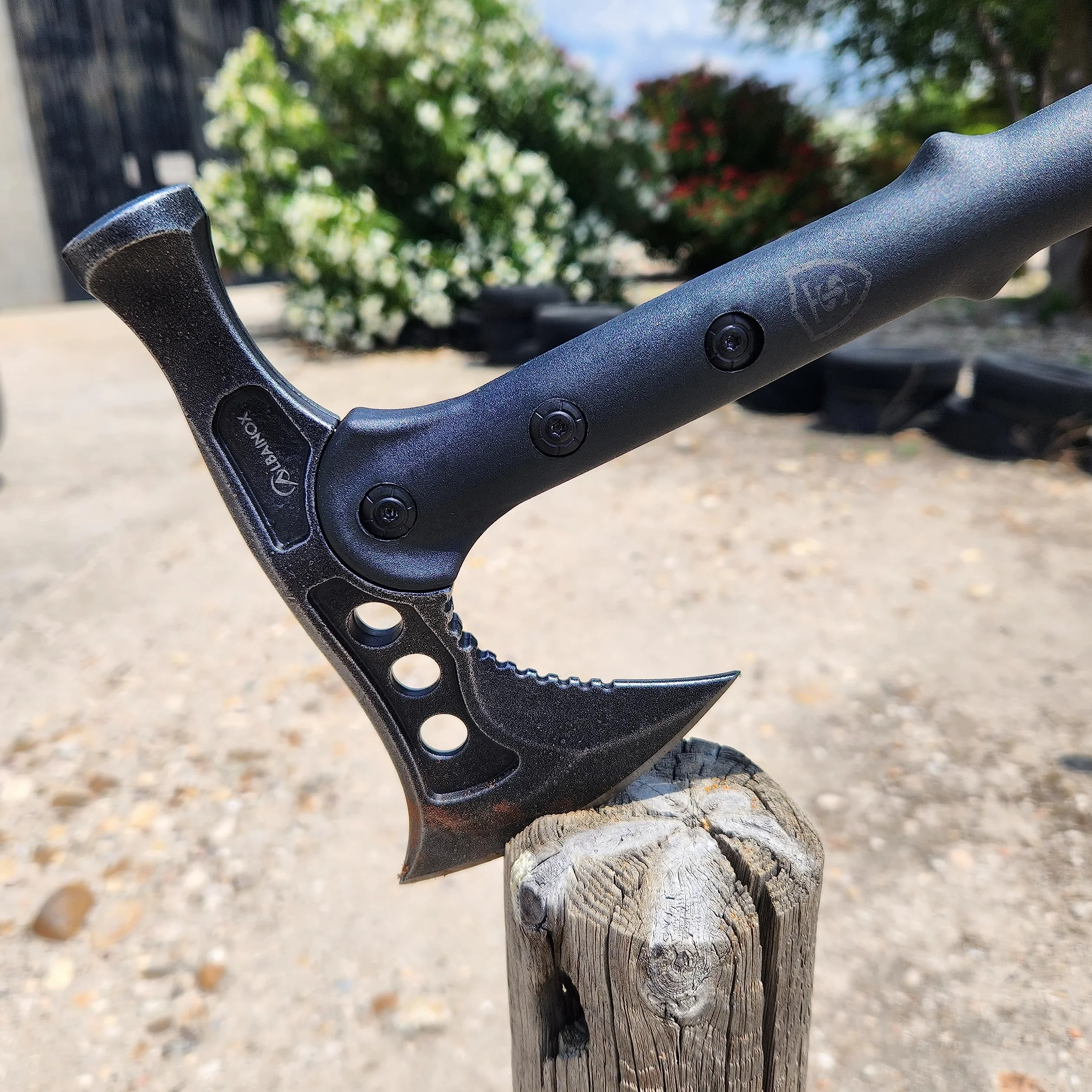 Hacha Tomahawk con Martillo TS Tactical Store 32635