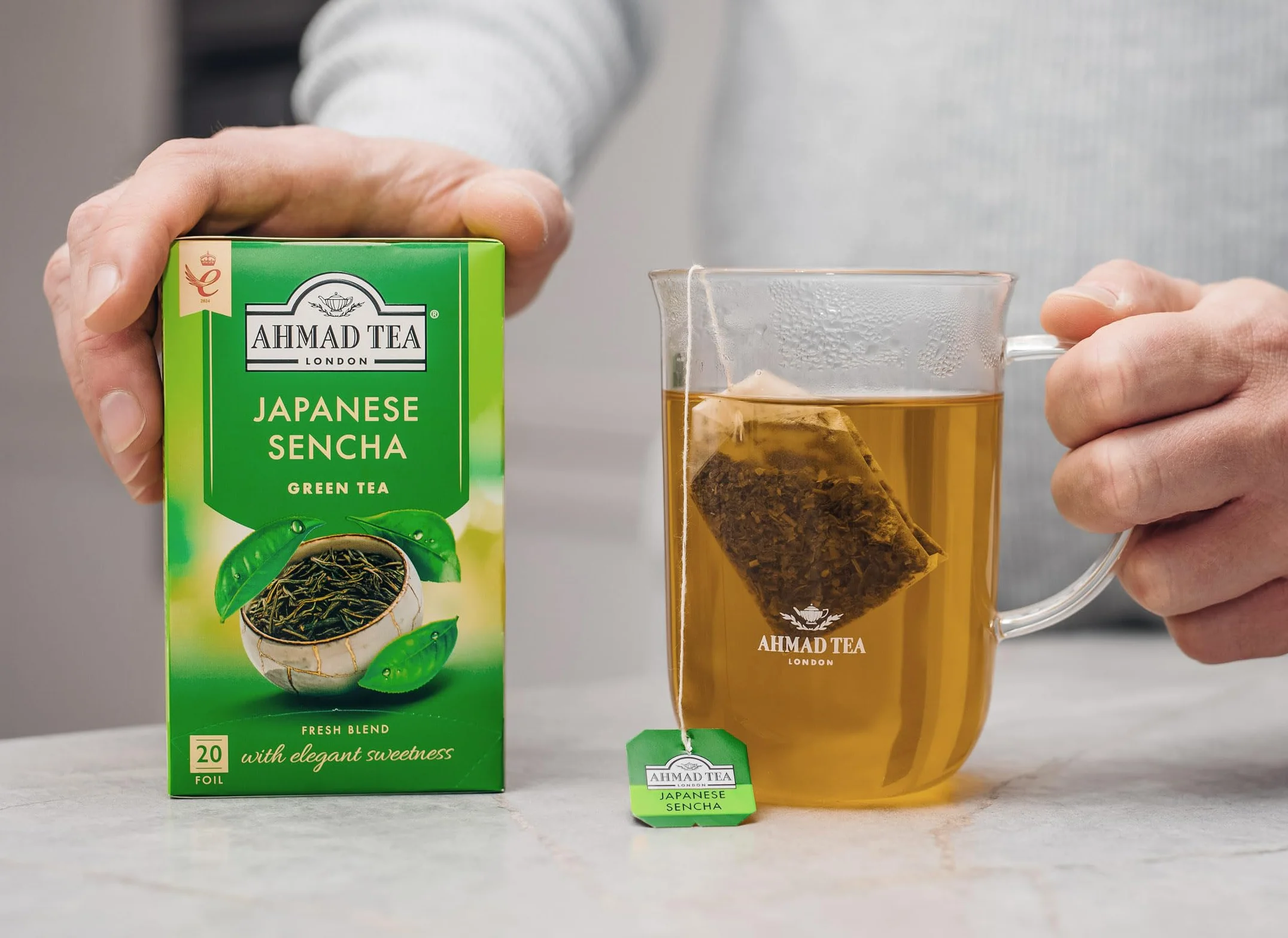 Ahmad Tea Japanese Sencha - Te verde con hojas tradicionales - Bolsitas de te selladas individualmente con 1,8 g de te por porcion - 20 bolsitas de te (paquete de 1)