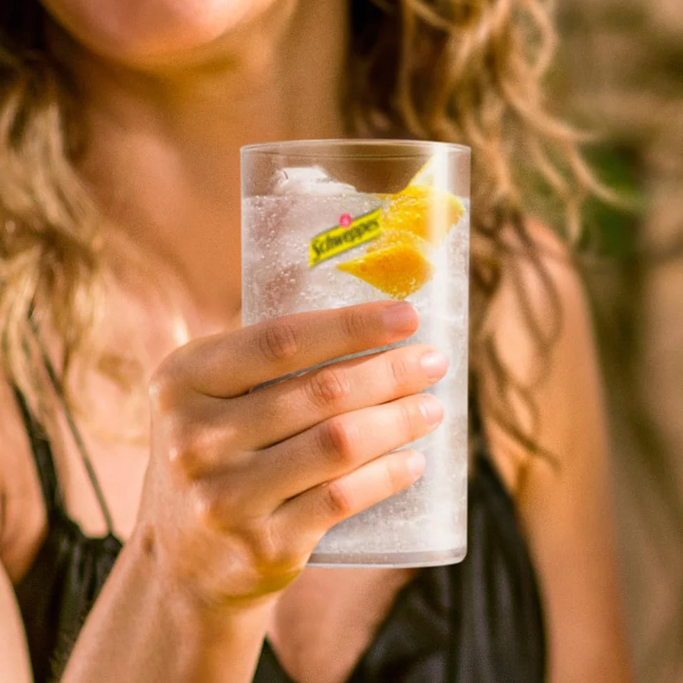 Schweppes Tónica Zero, Bebida Refrescante Sin Azúcar ni Calorías - Lata, Pack 24 x 33 cl