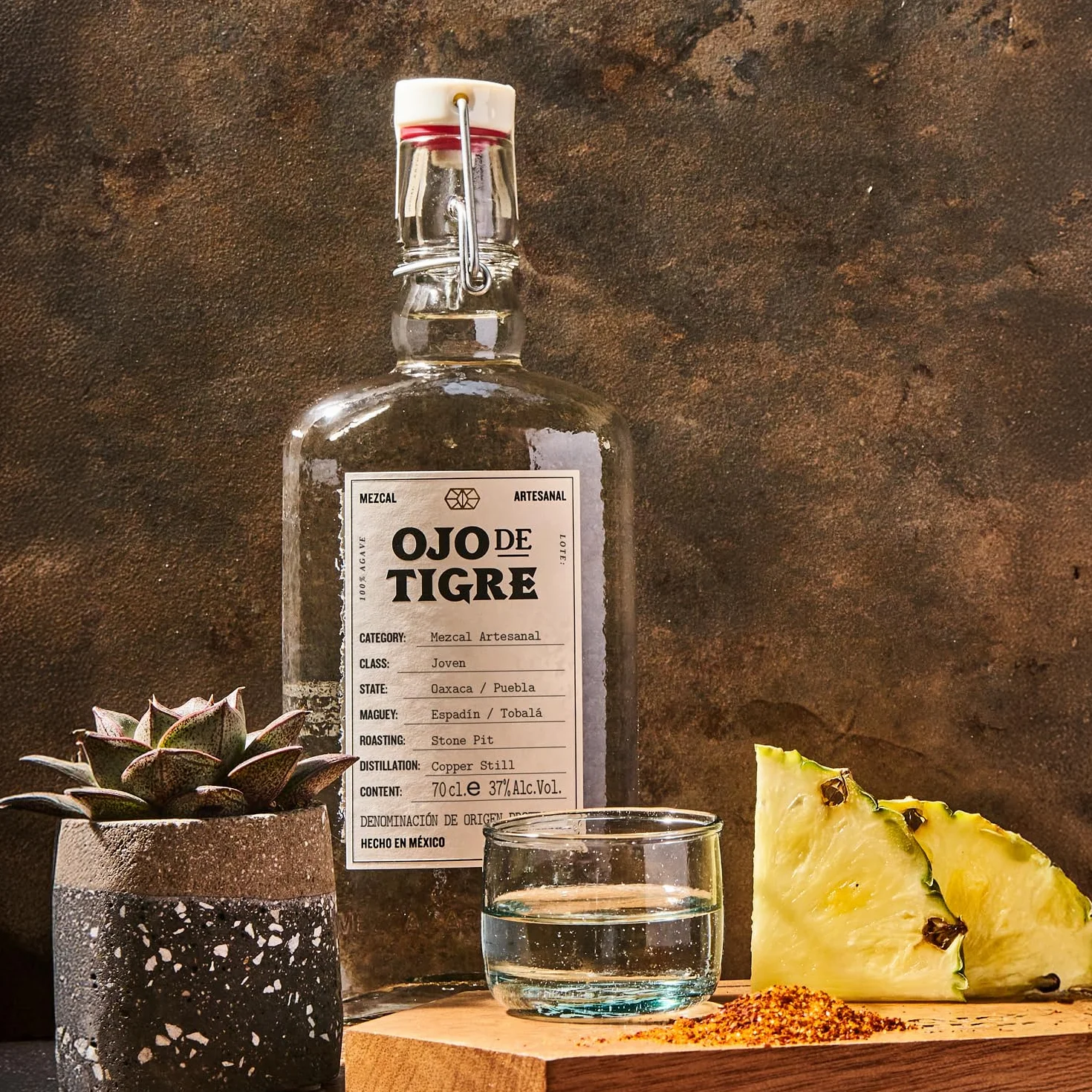 Ojo de Tigre Mezcal Artesanal Joven 100% Agave 37% Vol. 0,7l