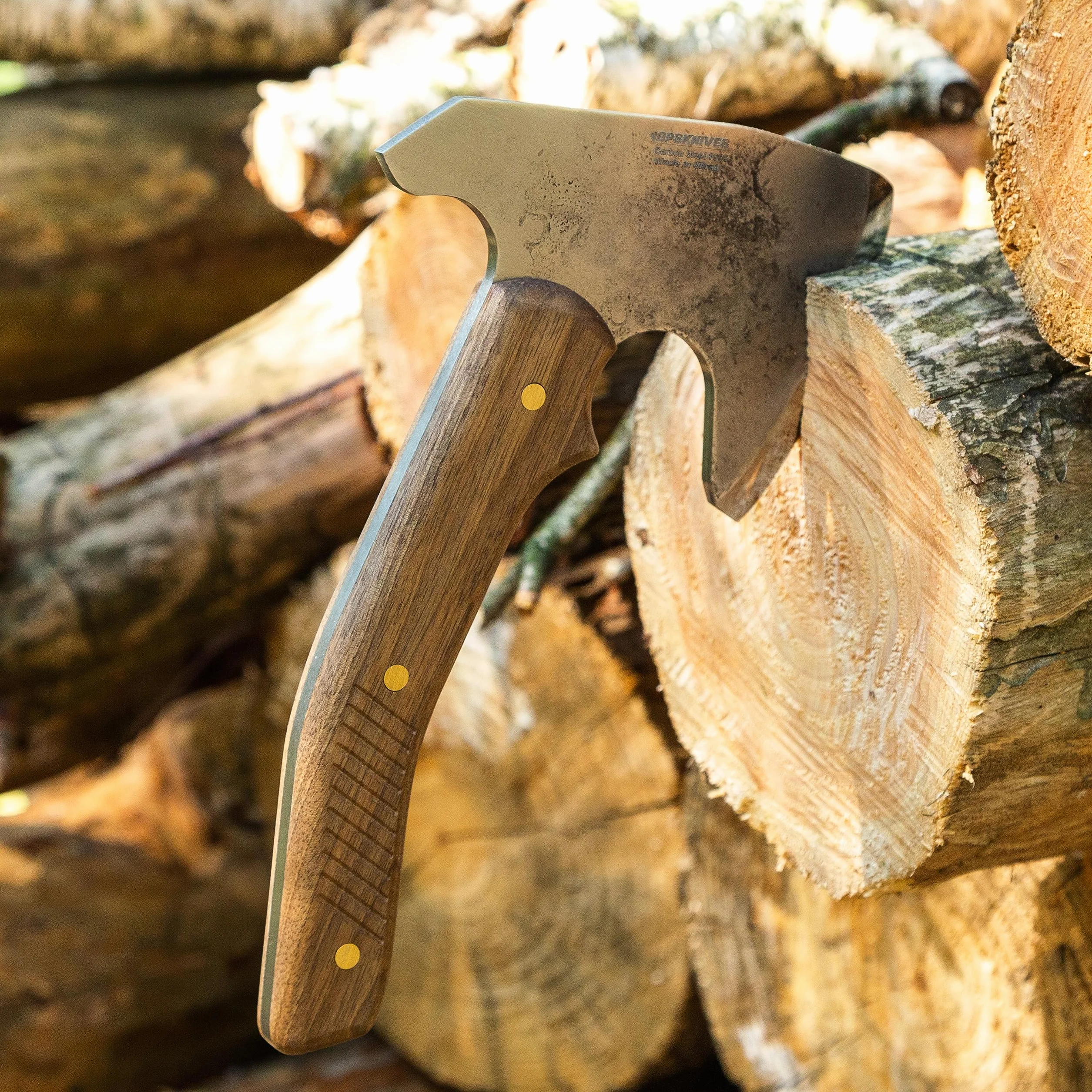 BPS Knives Hacha Bushcraft con Funda de Cuero - Hacha de Camping de Acero al Carbono con Mango de Una Pieza