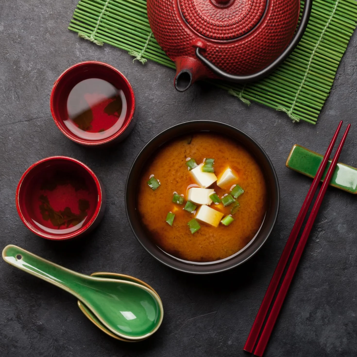 Marukome Sopa Instantánea de Miso Ryoutei-No-Aji con Wakame 156g