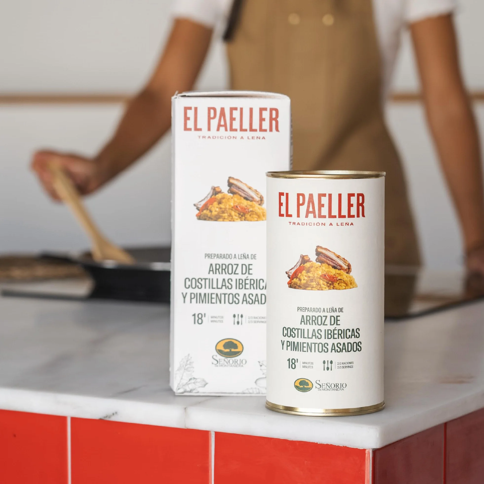 EL PAELLER - Preparado Arroz de Costillas Ibericas y Pimientos Asados - Cocinado Artesanalmente a Leña - Ingredientes 100% Naturales - Para 2/3 Personas - Fácil de Preparar en Tan Solo 18 Minutos