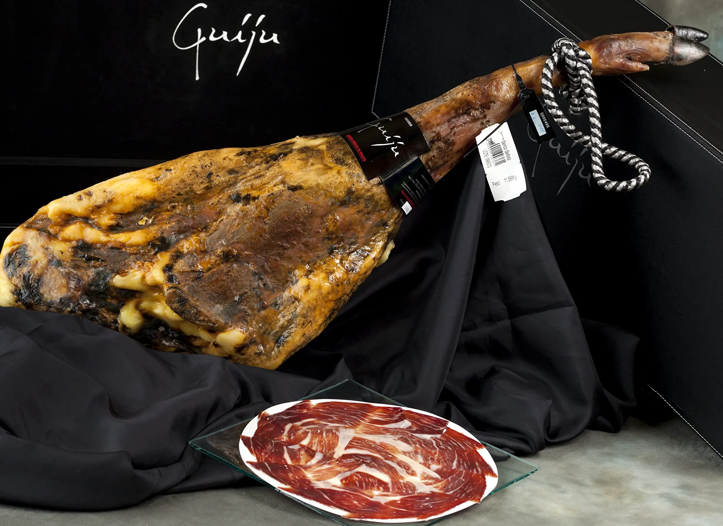 JAMÓN IBÉRICO DE CEBO DE CAMPO 50% RAZA IBÉRICA 7 a 7,5 KG. MARCA GUIJU. FABRICA DE GUIJUELO.SALAMANCA. (7 a 7,5 kg)