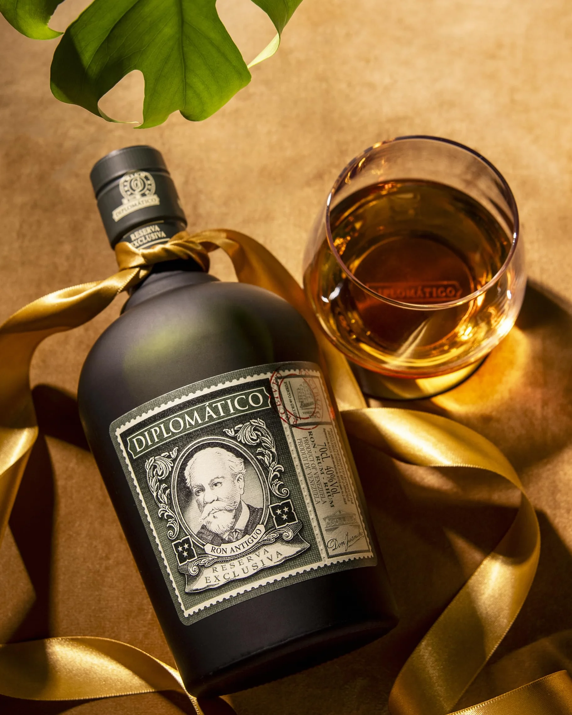 Diplomático Reserva Exclusiva Ron Antiguo 700 ml