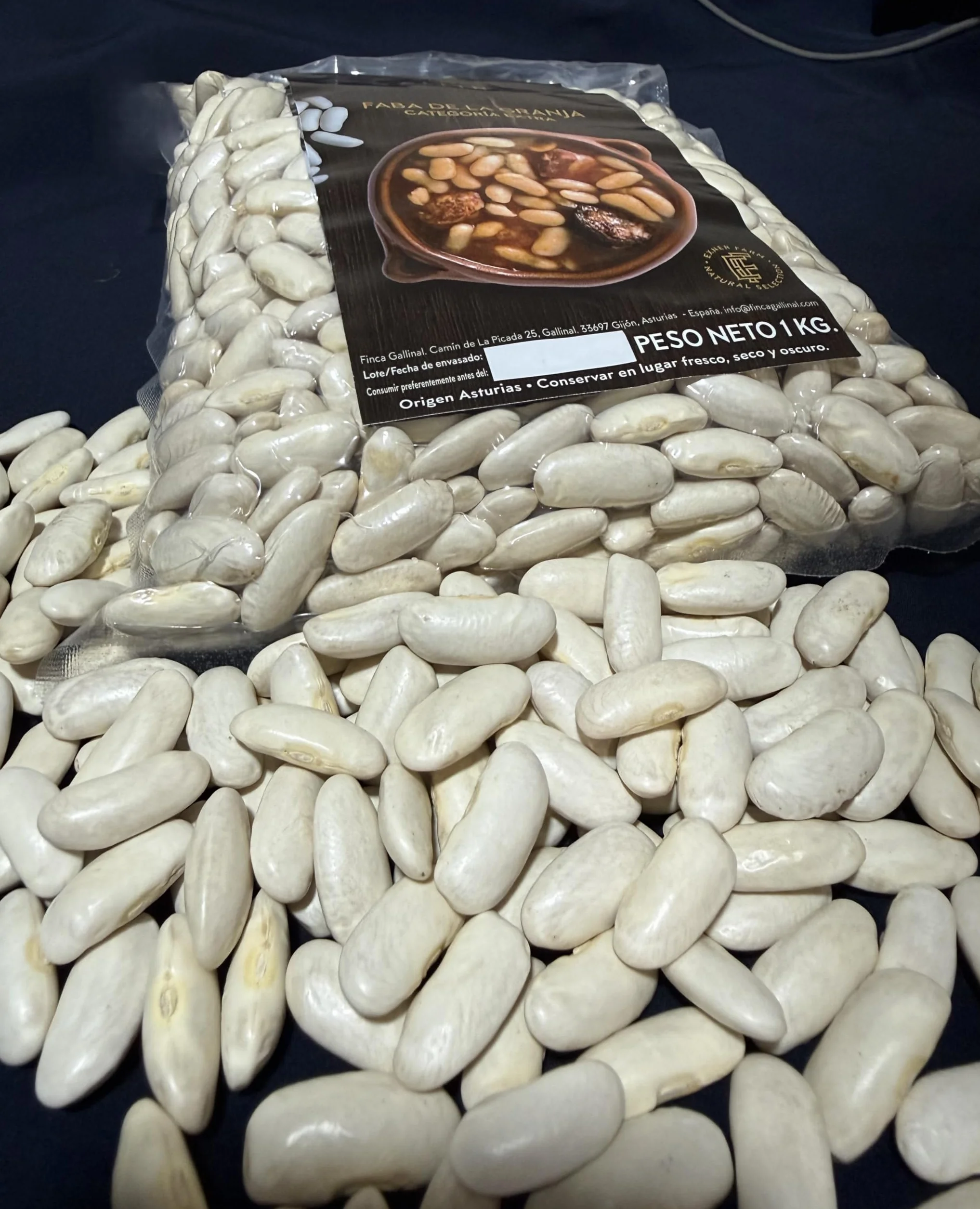 Fabas Categoría Extra – Origen Asturias | Faba de la granja | Finca Gallinal | Cultivo Propio | Alubia Blanca Gourmet para Fabada Asturiana | Selección Premium | Paquete de 1 Kg