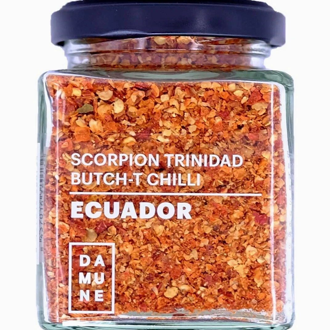 DAMUNE Chiles en Escamas: Jalapeño Rojo Escamas - 80 g, Chipotle Escamas - 80 g, Habanero Red Savina Escamas - 50 g y Habanero Scoprion Trinidad Escamasn - 60 g