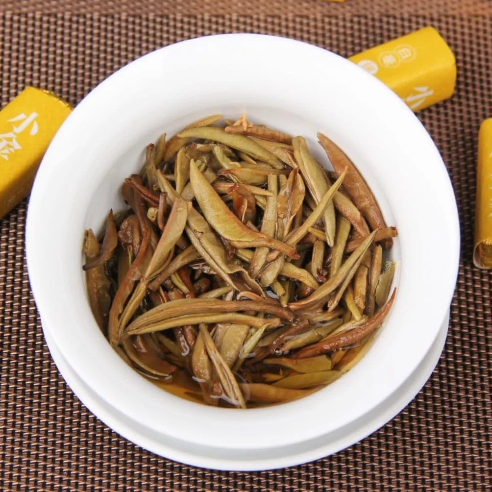 Té Blanco De Yunnan De Árbol Antiguo | Té Blanco Natural De Yunnan | Baihao Yinzhen Premium | Sin Aditivos (500G / 17,64 oz)