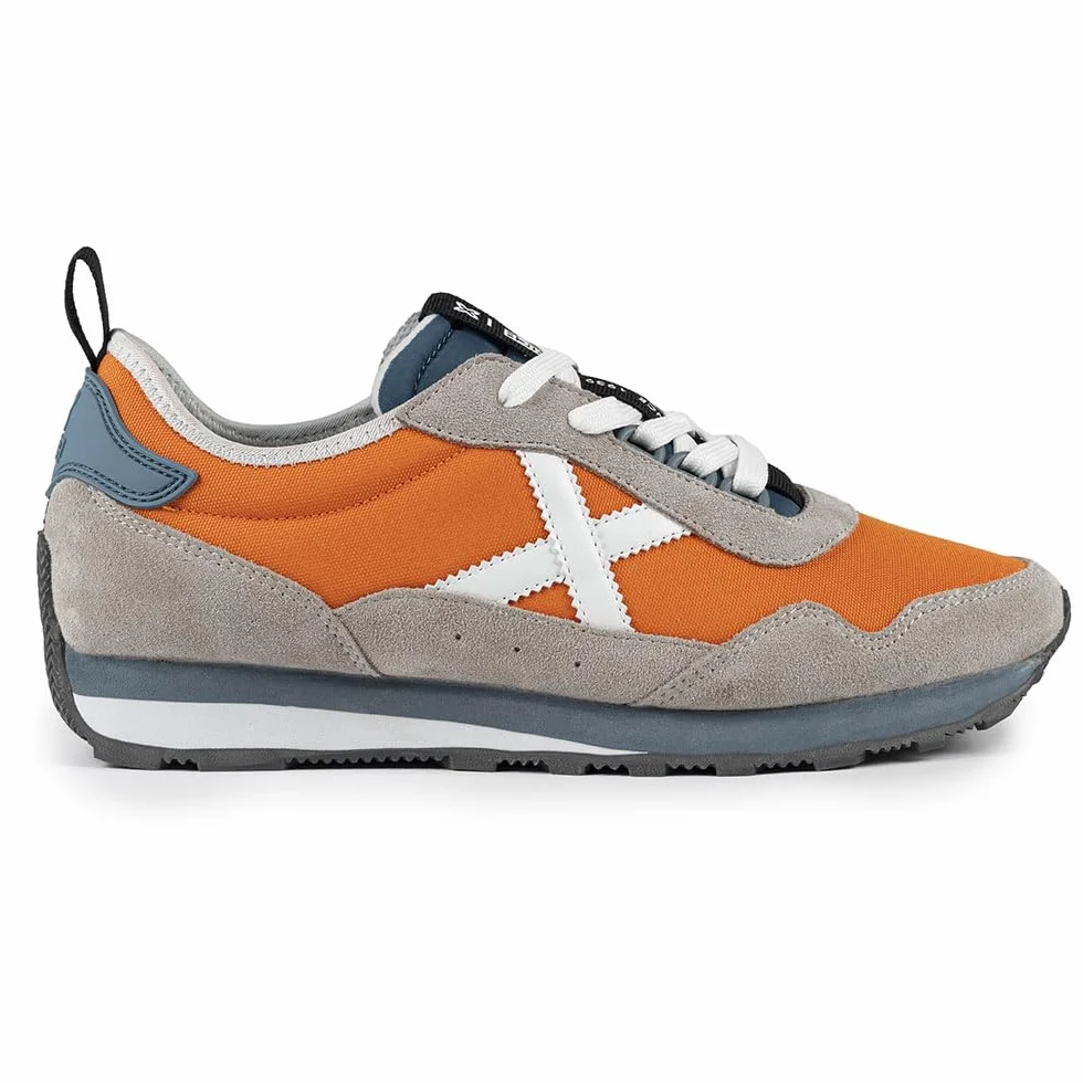 Munich Um 81 Trainers EU 42