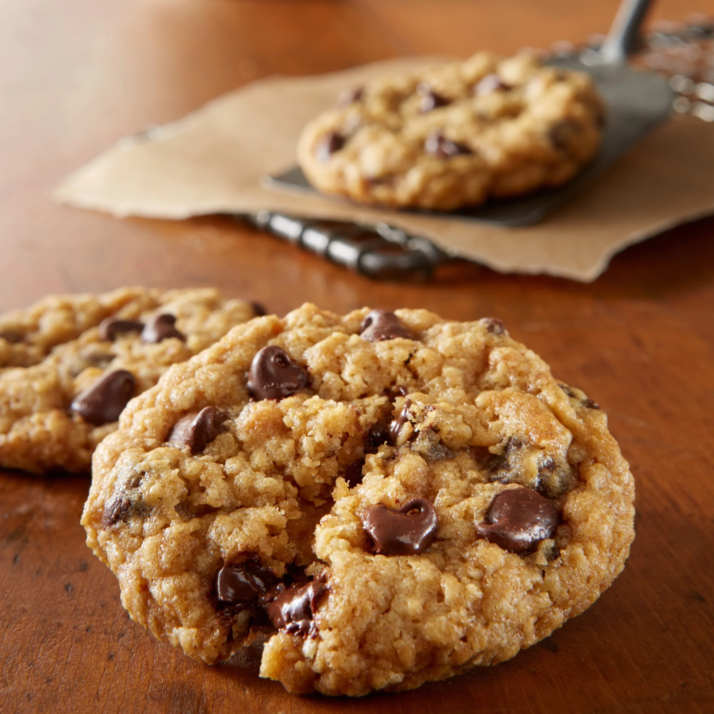 Betty Crocker Mezcla de galletas con chispas de chocolate y avena, 17.4 onzas Betty Crocker