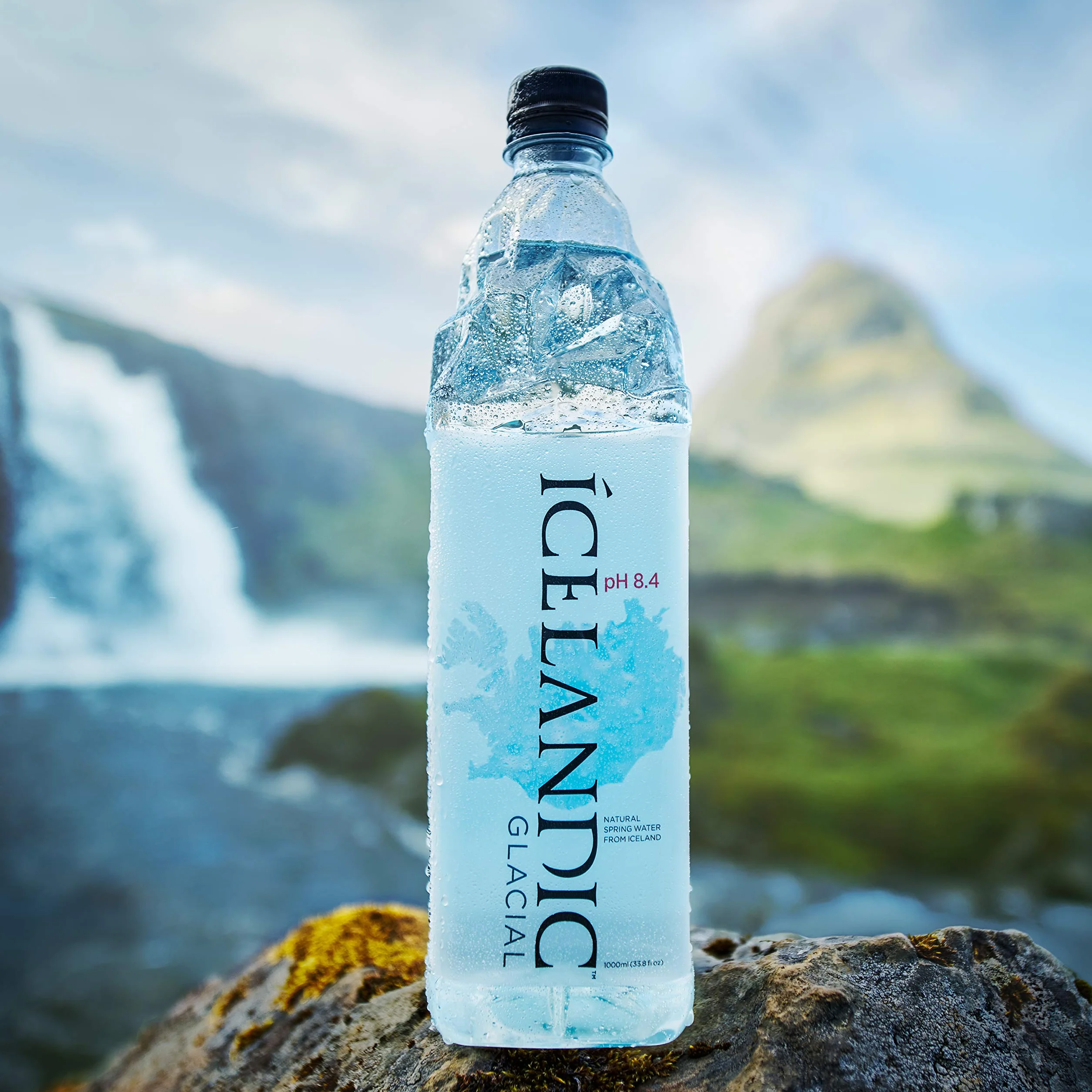 Icelandic Glacial Agua Premium Sin Gas 1L Botellas de PET Reciclado x 12 Por Paquete – Alcalina/Bajo pH, Empaque Reciclado, Sin BPA, Carbono Neutral desde el Manantial Islandés. Bajo Contenido de TDS.