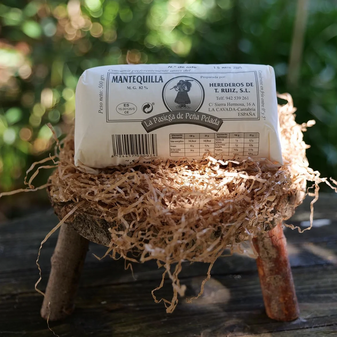LA PASIEGA DE PEÑA PELADA Mantequilla Artesanal, PACK DE 2 Rulos de 500 gr (aprox) en Papel Sulfurizado, 82% Materia Grasa, Sabor Tradicional y Natural - Origen Cantabria
